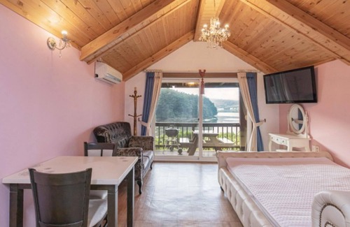 Nam House | Taean The Nature and Lake Pension
