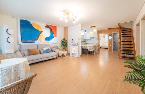 Nam House | Taean Withdog Aegyeonspa Poolvilla