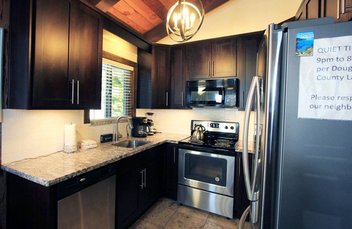 Tahoe Village Condo | Tahoe Olympic - Comfy Condo, Community Pool