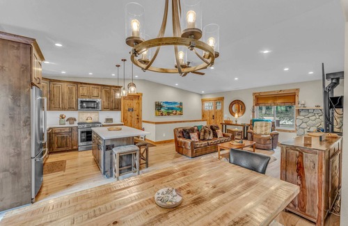 Kingswood Estates House | Tahoe Retreat with Scenic Views & Spacious Deck