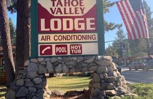 Y Area Hotel | Tahoe Valley Lodge
