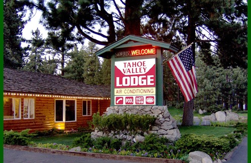 Y Area Hotel | Tahoe Valley Lodge