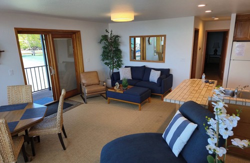 Tahoe Vista Condo | Tahoe Vista Inn Suite 2