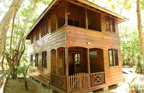 Little London Cabin | Take it easy at our eco friendly beach cabins where life meets nature .funfilled