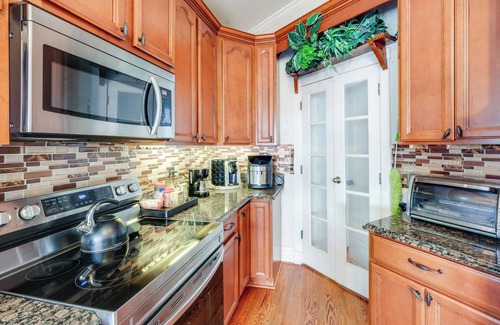 Springfield House | Take Metro to DC! Family Home in Springfield