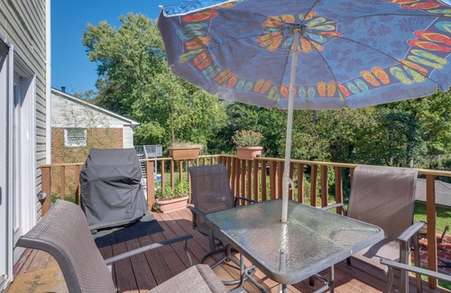 Springfield House | Take Metro to DC! Family Home in Springfield