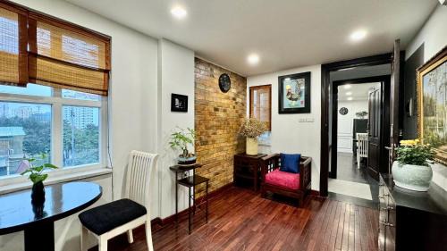 Cong Vi Apartment | Taki Home