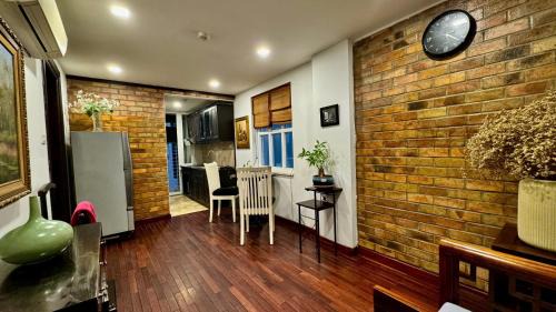 Cong Vi Apartment | Taki Home