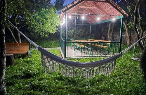 Dsegh House | Tamara B&B