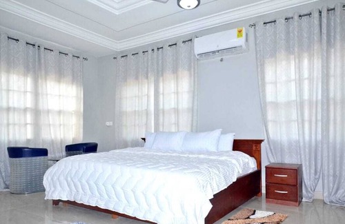 Aburi House | Tamarind Guesthouse