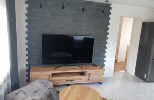 Tartu Apartment | Tammelinna house, 3 bedroom + living room