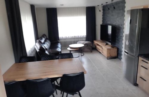 Tartu Apartment | Tammelinna house, 3 bedroom + living room