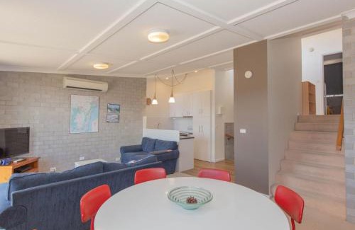 Jindabyne House | Tanderra 17 28 Park Road