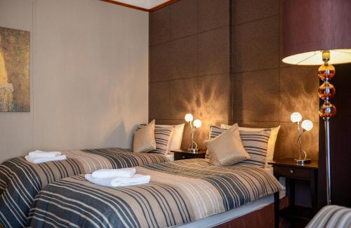 Adamsdown House | Tanes Hotel