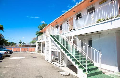 Nassau House | Tangerine Sunsets Mandarin