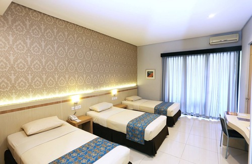 Paciran Hotel | Tanjung Kodok Beach Resort