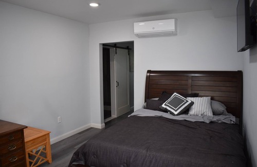 Tannersville Hotel | Tannersville Village on SawMill Creek Room #2- 2 Queen