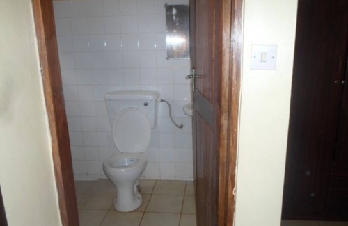 Moshi House | Tarn Hut Resort