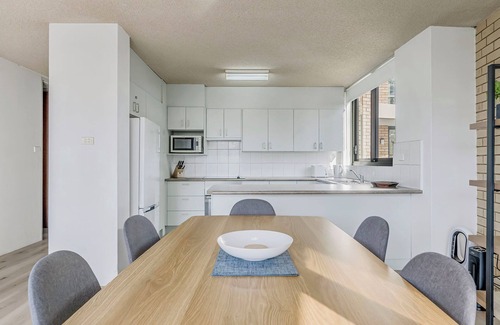 Port Macquarie Apartment | Tasman Towers 5 - Three Bedrooms With Pool In Town