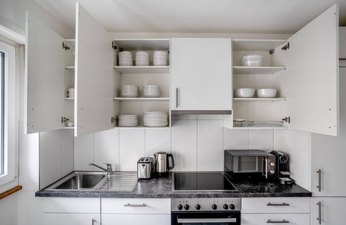 Iselin Apartment | Tasteful Iselin 2BR w/Storage, steps to Central Market, by Blueground