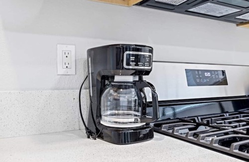 Roseville House | Tasteful oasis in old Roseville