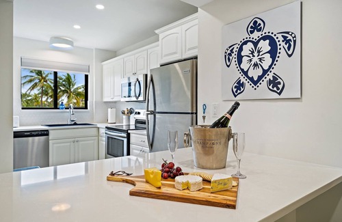 Bella Vista Condo | Tastefully modern, yet comfortably coastal.