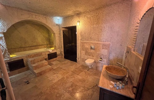 Ortahisar Bed & Breakfast | TATLI KAYA OTEL