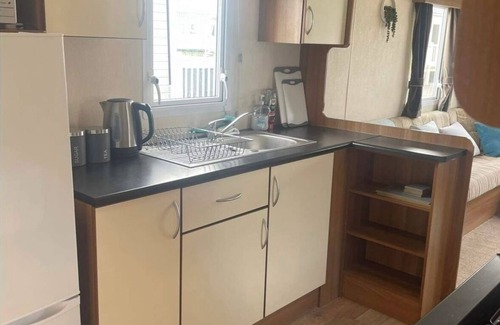 Tattershall Ski Chalet | Tattershall Lakes Pet Friendly Hot Tub Breaks