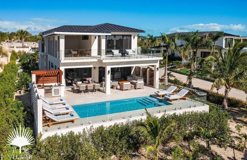 Ocean Point Villa | TC Villas -Evie -Modern Villa w/Pool, Kayaks & Access to Beach