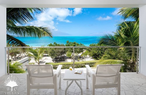 Providenciales House | TC Villas -Sea Edge -Snorkel & Sea View Retreat