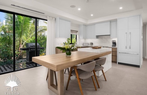 The Bight House | TC Villas | Lumiere North | Brand New, Walk to Grace Bay & Restaurants