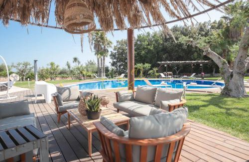 Monopoli House | TD Trulli Bruco Large Pool for Family Fun