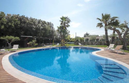 Monopoli House | TD Trulli Bruco Large Pool for Family Fun
