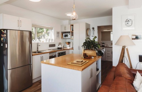 Bell Block Apartment | TE MOANA WATERFRONT - Located right on the bell block waterfront