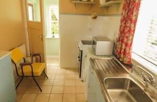 Falcarragh Cottage | TEACH ANNIE, pet friendly in Falcarragh, County Donegal