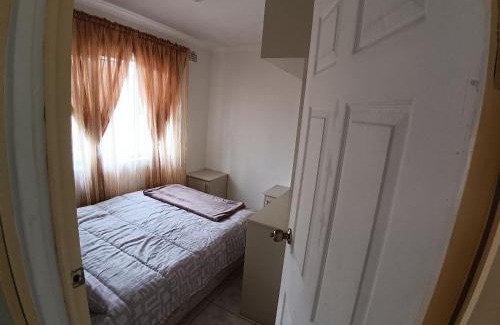 Queensburgh House | Teal Terrace B&B