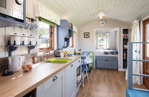 Bowsden Cabin | TEASEL SHEPHERD'S HUT, near Berwick upon Tweed - sleeping 4 guests