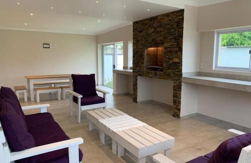 Beacon Bay House | TeBeacon Accommodation