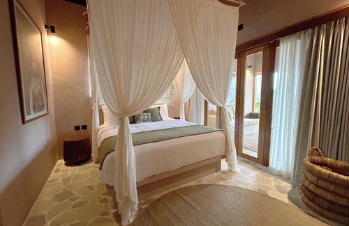 Sidemen Resort | Tebola Village Resort Managed by CPM