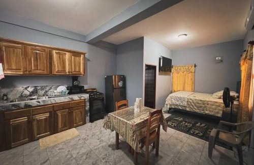 Hopkins Apartment | Tee Apartment
