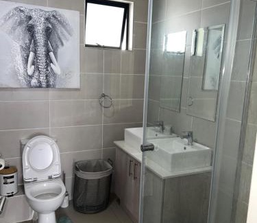 Greater Johannesburg Metropolitan Area Apartment | Tee's Cozy LuxuryApartment