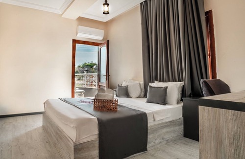 Artikli Hotel | Tek Han Kumkuyu Hotel