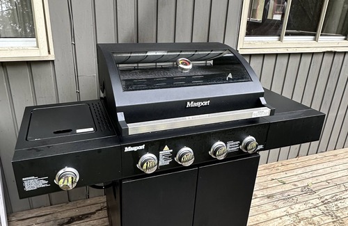 Sawmill Settlement House | TELEBU - located at the base of Mount Buller