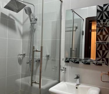 Tema Apartment | Tema Suites