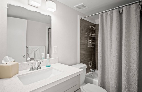 Tempe Cottage | Tempe Rental: Modern Comfort in Prime Location