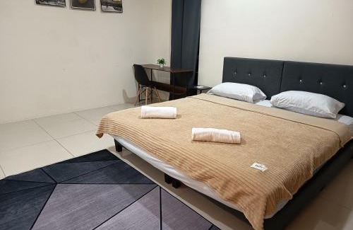 Kajang House | Tenang Haven Upper Floor with private porch and staircase