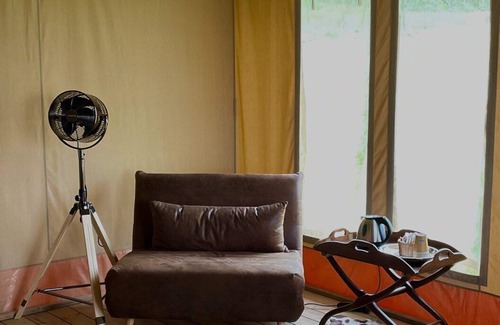 Scansano RV Rental | Tent-Ensuite with Shower-Tenda Lusso BagnoStardust