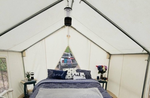 Lake Hill RV Rental | Tentrr Signature Site - Shady Knolls