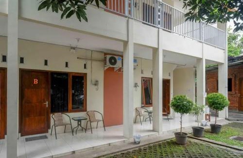 Pogung Lor Hotel | Teratai Guesthouse Mitra RedDoorz near Tugu Yogyakarta