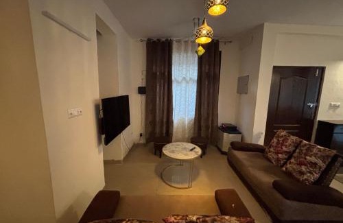 Meerut Apartment | Terminal Stay - Independent Private cozy Vibes in Meerut